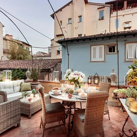 Apartment In A Historic Palazzo *