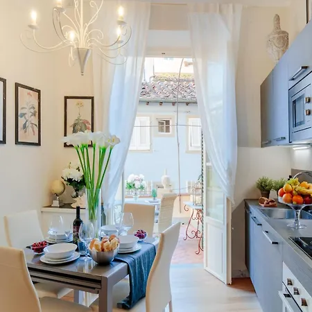 Apartment In A Historic Palazzo